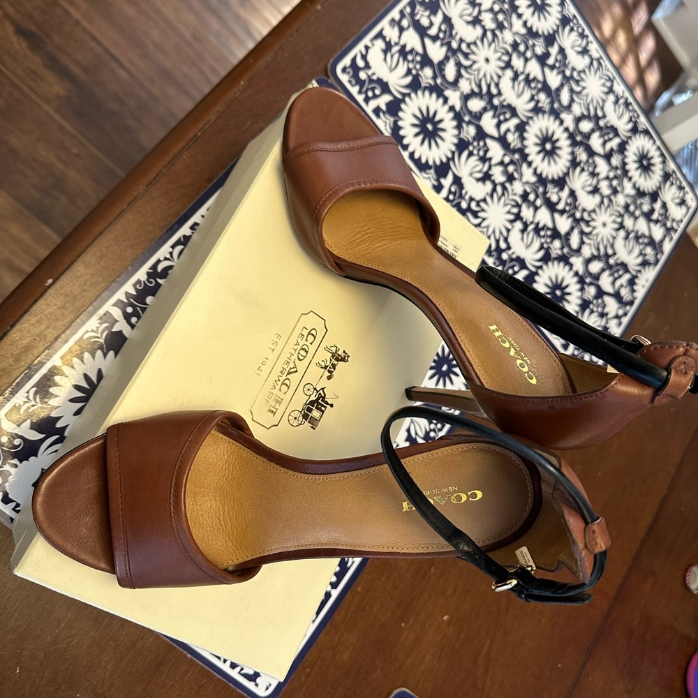 Sold New with tag and coach box Coach Tan leather Women's Heels size 8.5